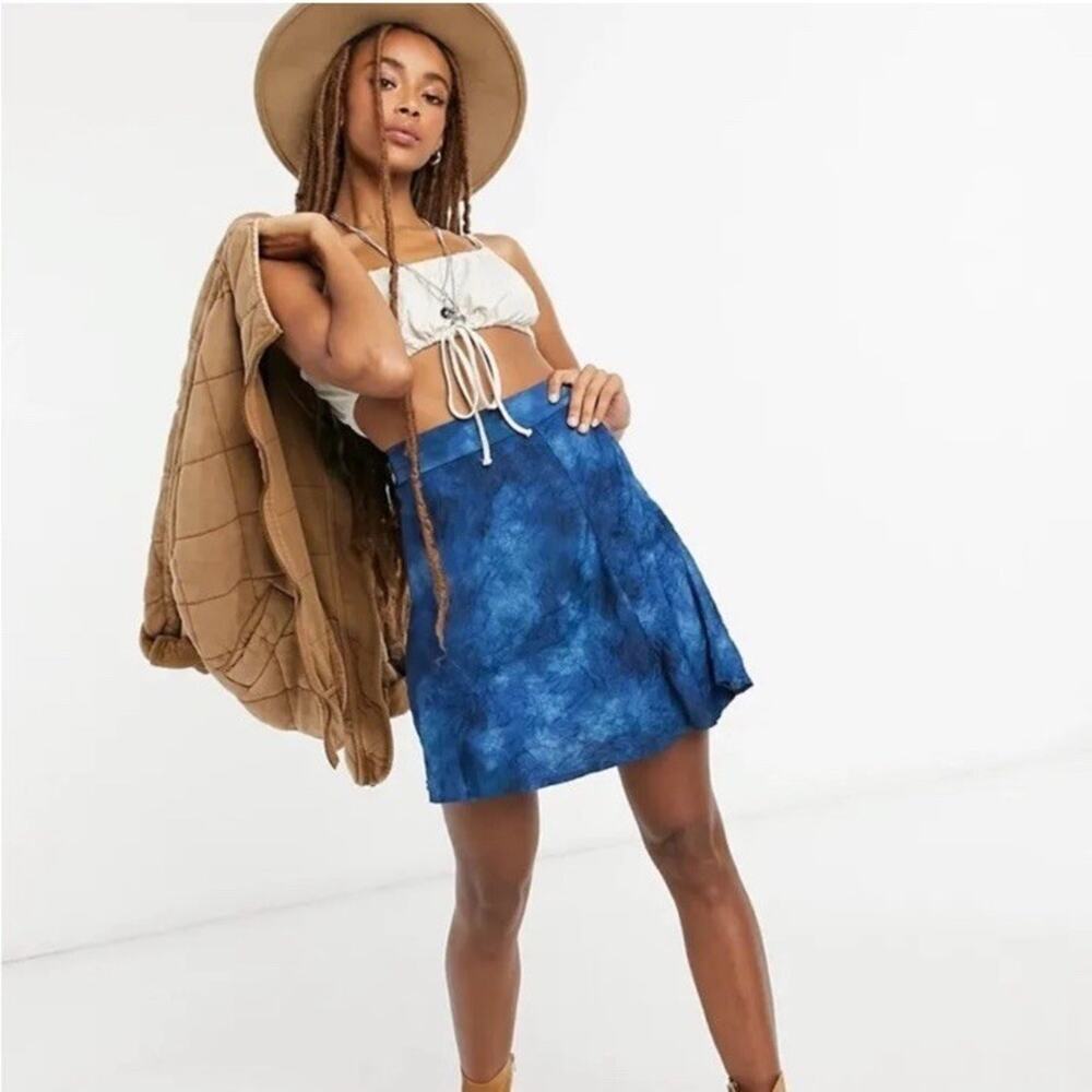 Free People Martine Flirt Tie Dye Mini Skirt Blue Side Zip Slit Women's Size 10